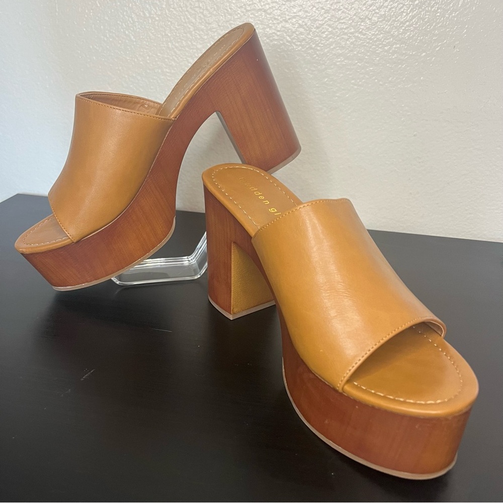 Madden Girl Block Heel Platform Sandal